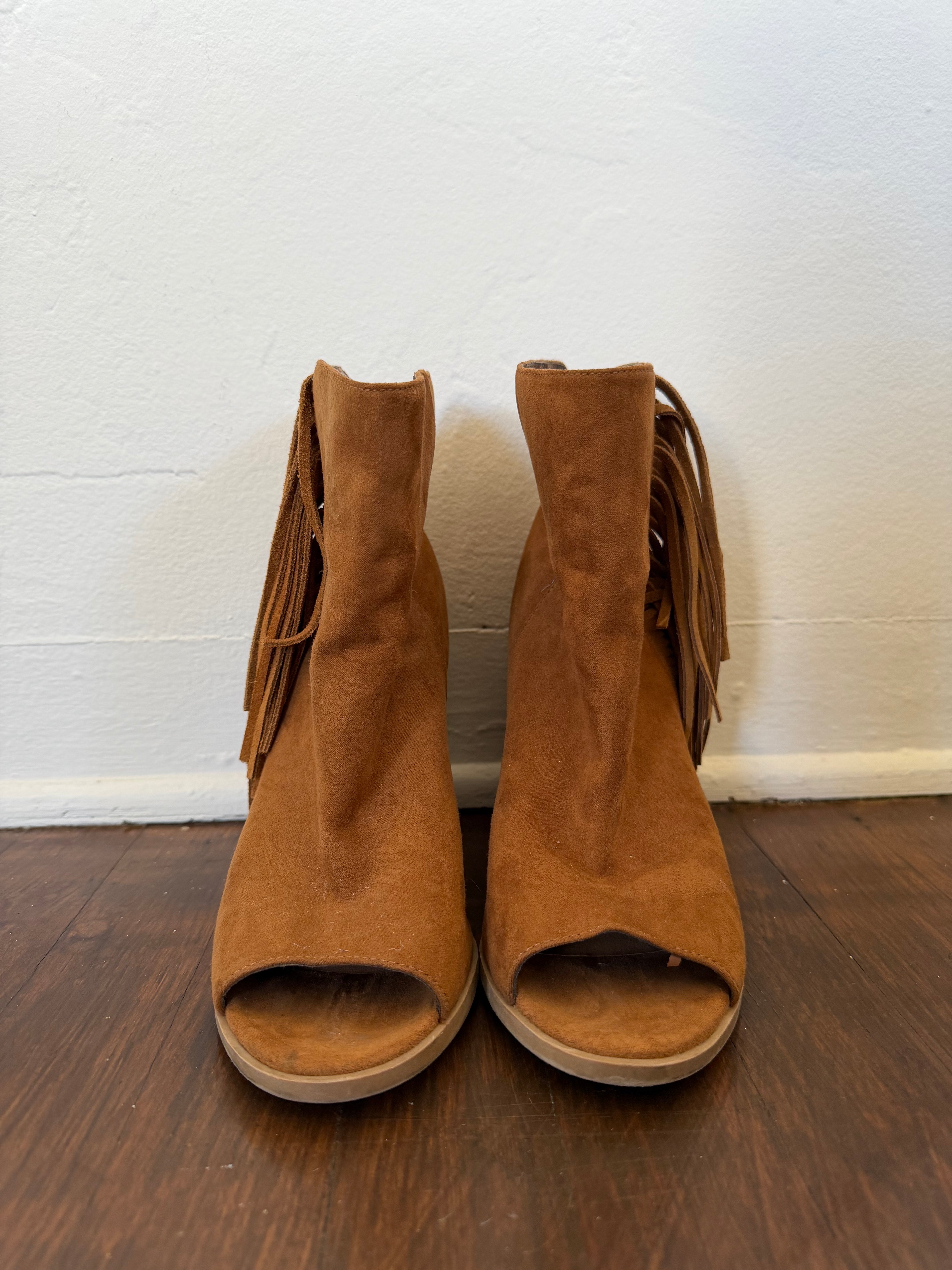 Dolce Vita booties (size 8.5)