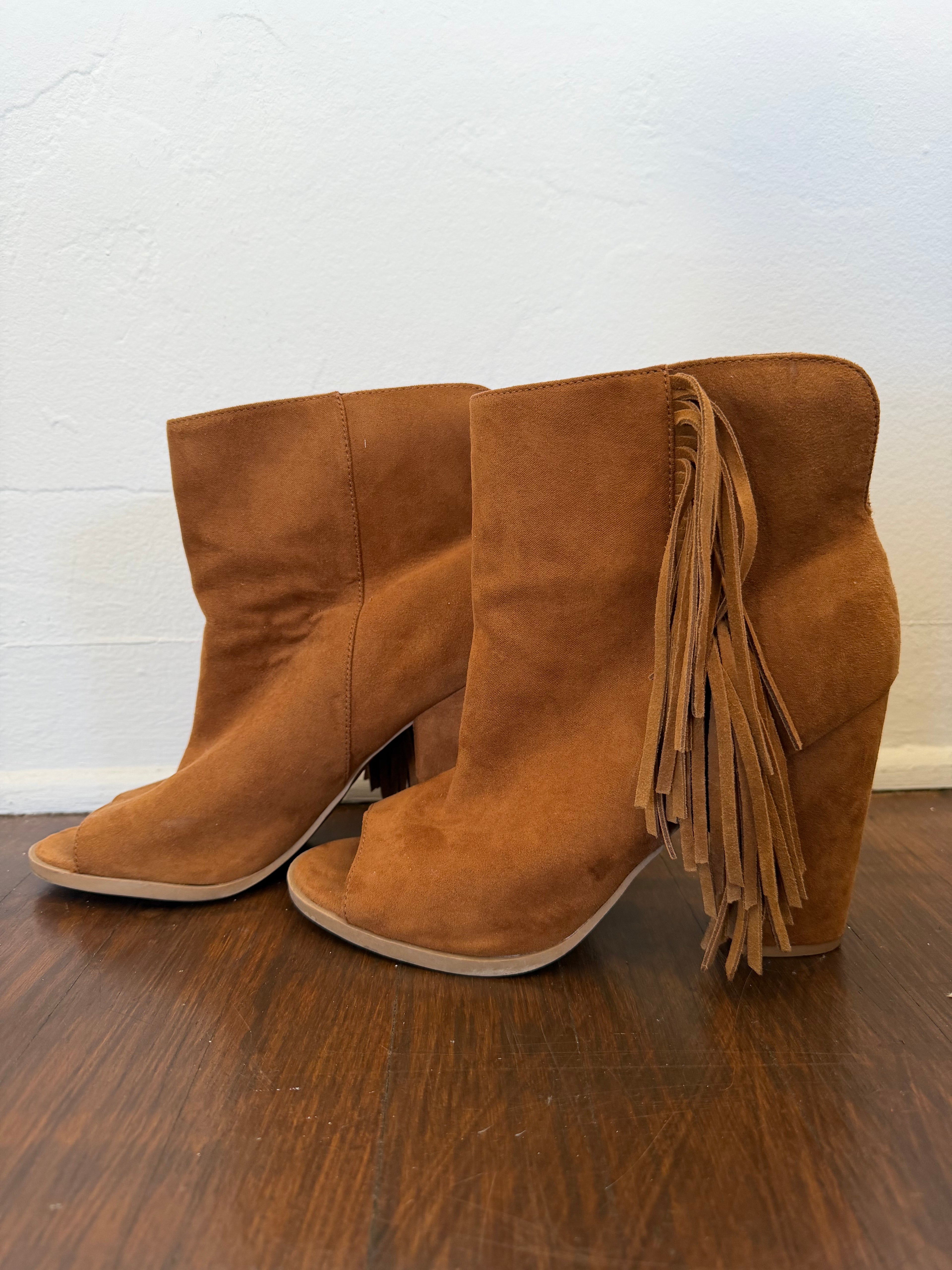 Dolce Vita booties (size 8.5)